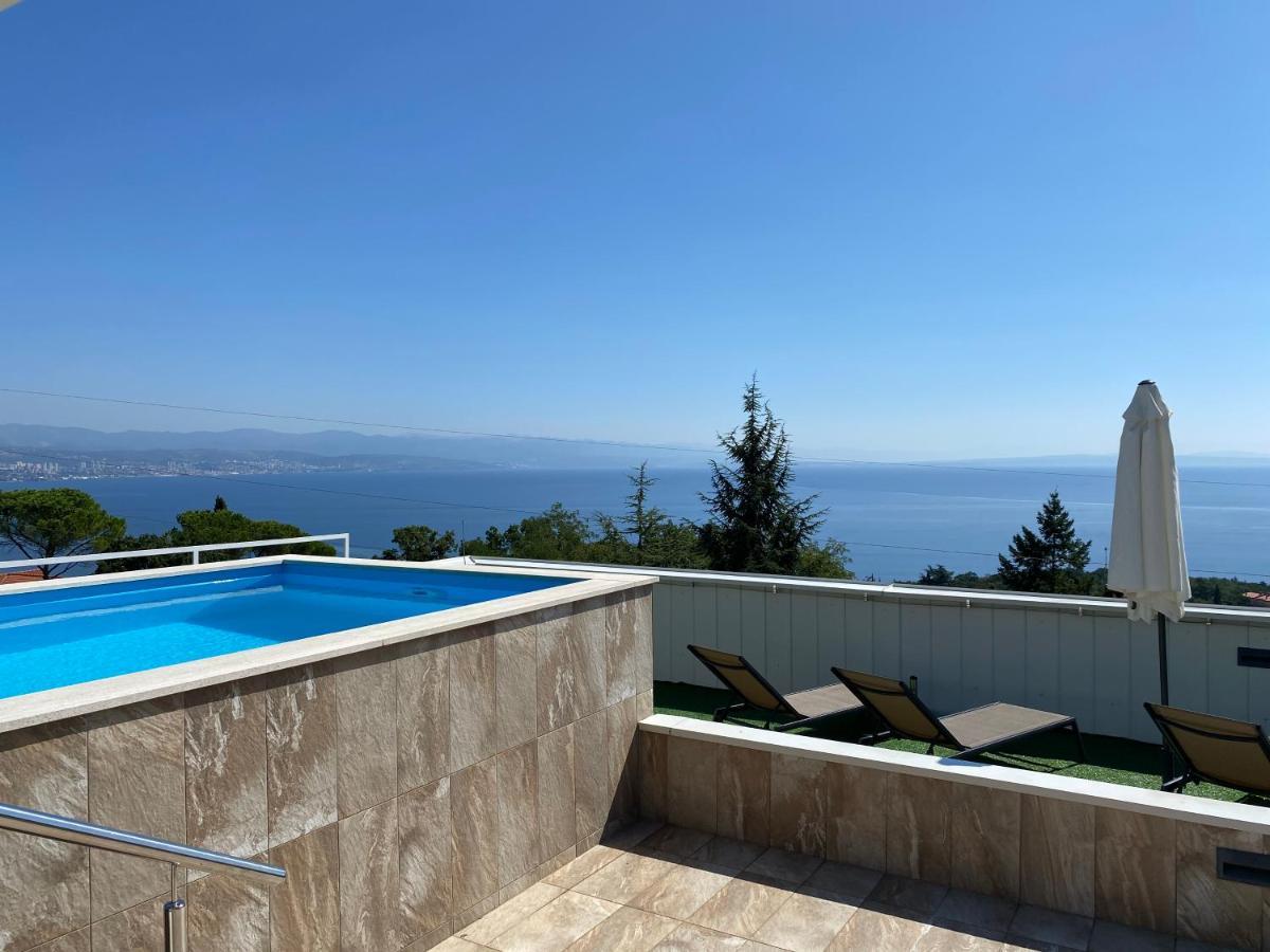 Ičići Apartment Lui With Rooftop Swimming Pool מראה חיצוני תמונה